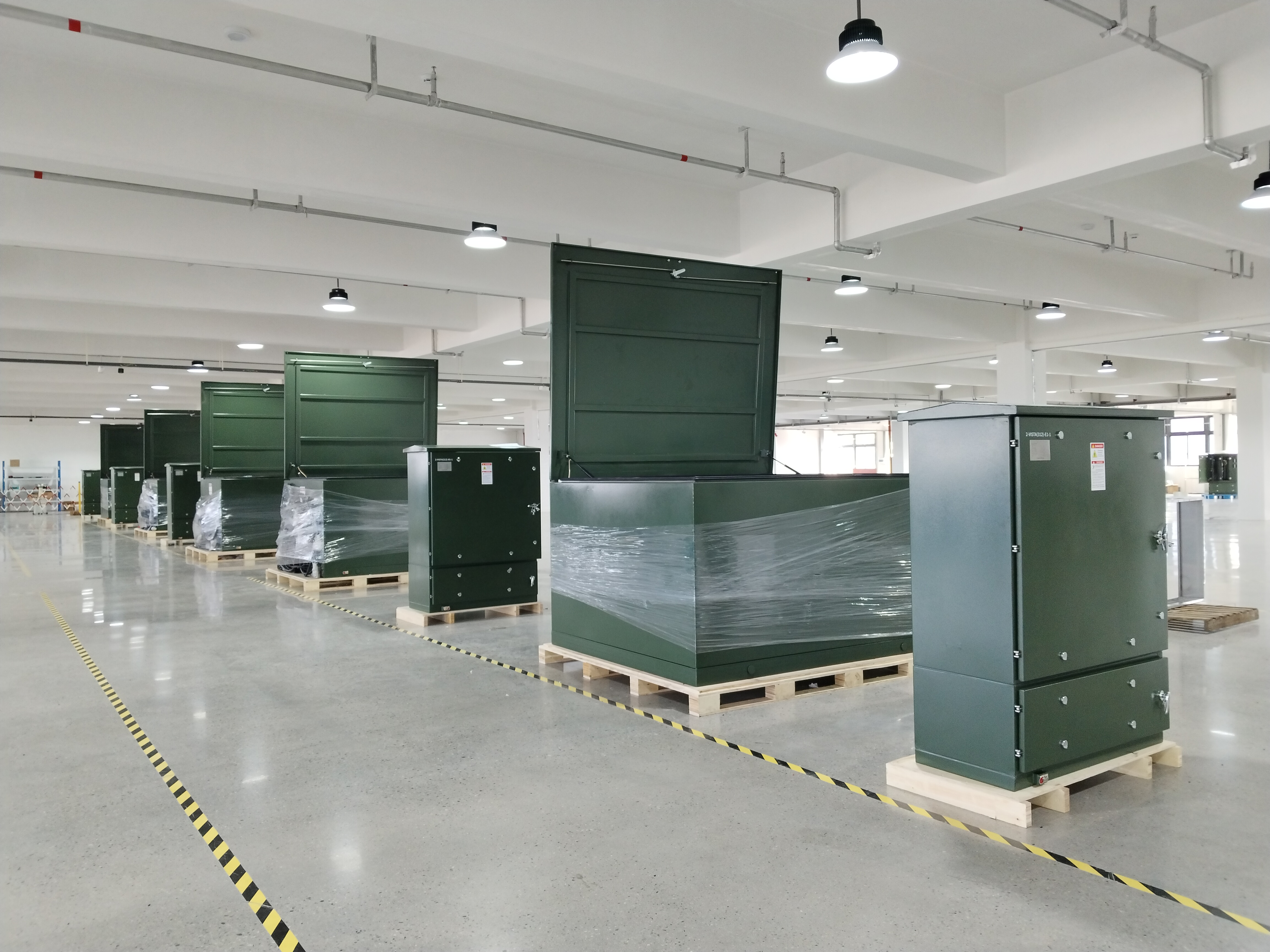 Hãy bắt đầu một sự khởi đầu vĩ đại! Bộ hoàn chỉnh tủ ngầm của CNKEEYA Electric được vận chuyển đến Dự án Trung tâm Dữ liệu Ohio ở Hoa Kỳ